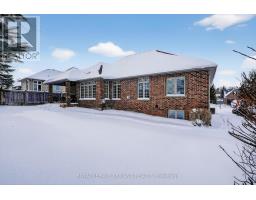 5 BARON CRESCENT - 49