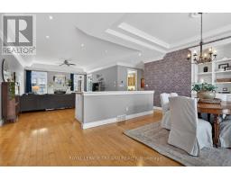 5 BARON CRESCENT - 7