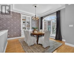 5 BARON CRESCENT - 8