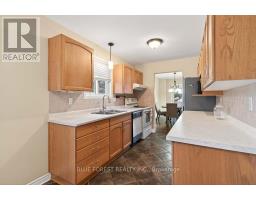 805 DEVERON CRESCENT - 14