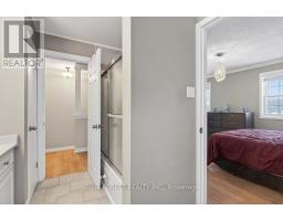 805 DEVERON CRESCENT - 25