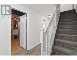 805 DEVERON CRESCENT - 26