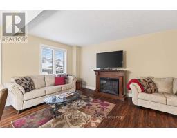 805 DEVERON CRESCENT - 6