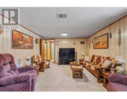 33 CORNELL CRESCENT - 26