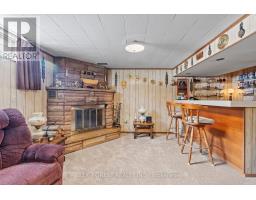 33 CORNELL CRESCENT - 27