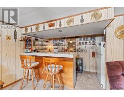 33 CORNELL CRESCENT - 28