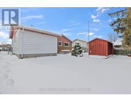 33 CORNELL CRESCENT - 41