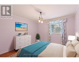 30 STONEY COURT - 18