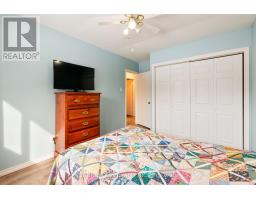 237A STELLA AVENUE - 16