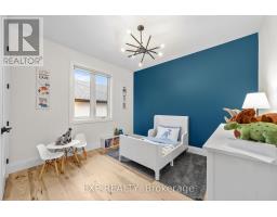 119 DAVENTRY WAY - 19