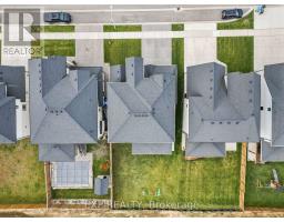 119 DAVENTRY WAY - 34