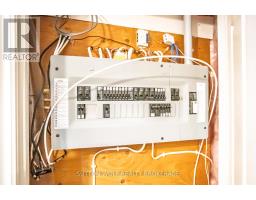 152 DEBORAH DRIVE - 44