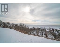 20 - 374 FRONT STREET - 28