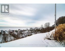 20 - 374 FRONT STREET - 32