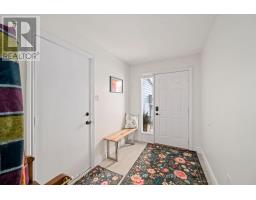 20 - 374 FRONT STREET - 7