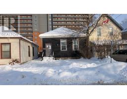 190 CLARENCE STREET - 1