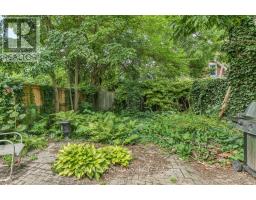 38 BYRON AVENUE E - 27