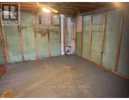 154 ROSS AVENUE - 16