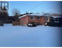 154 ROSS AVENUE - 3