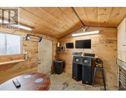 50 PATIENCE CRESCENT - 43