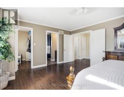 736 THORNWOOD DRIVE - 19