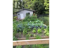 736 THORNWOOD DRIVE - 32