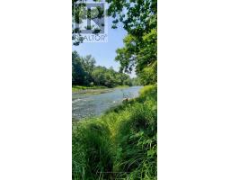 23 BIRCHCREST DRIVE - 40