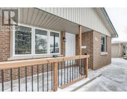 86 PATIENCE CRESCENT - 5