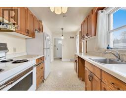 716 LEROY AVENUE - 10