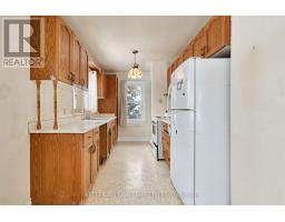 716 LEROY AVENUE - 8