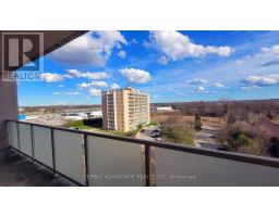 806 - 563 MORNINGTON AVENUE - 17