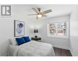 64 DOWNING CRESCENT - 26