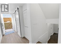 64 DOWNING CRESCENT - 30