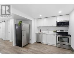 64 DOWNING CRESCENT - 32