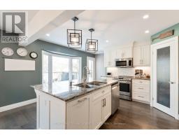 987 GRIFFITH STREET - 11