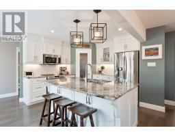 987 GRIFFITH STREET - 13