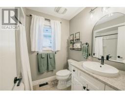 40 GLENGARIFF DRIVE - 4