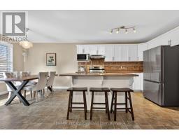 1063 THORNLEY STREET - 11