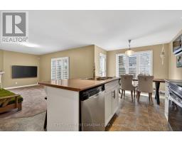 1063 THORNLEY STREET - 15