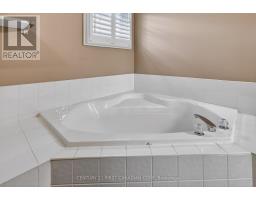 1063 THORNLEY STREET - 27