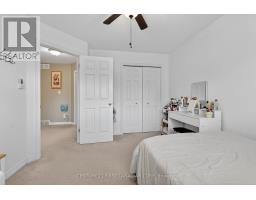 1063 THORNLEY STREET - 31