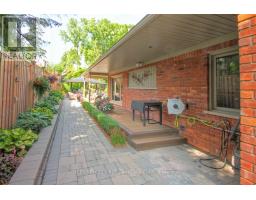 811 CLEARVIEW CRESCENT - 30