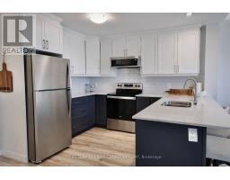 403 - 100 THE PROMENADE - 6