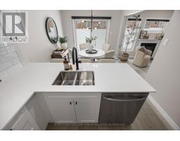 66 - 601 GRENFELL DRIVE - 17