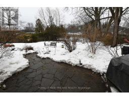 12 MOUNTSFIELD DRIVE - 21