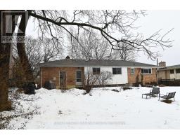 12 MOUNTSFIELD DRIVE - 22