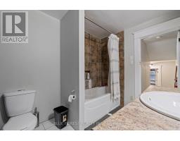 1026 WATERLOO STREET - 17