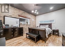 1026 WATERLOO STREET - 19