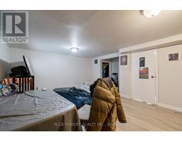 1026 WATERLOO STREET - 32