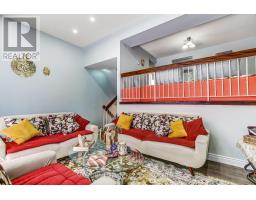 44 - 300 SANDRINGHAM CRESCENT - 2